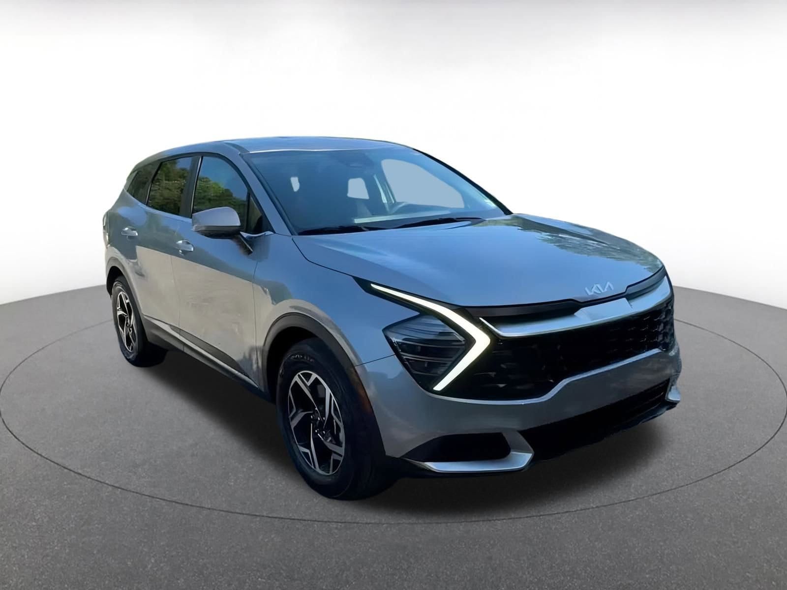 Thumbnail: 2024 Kia Sportage - 3