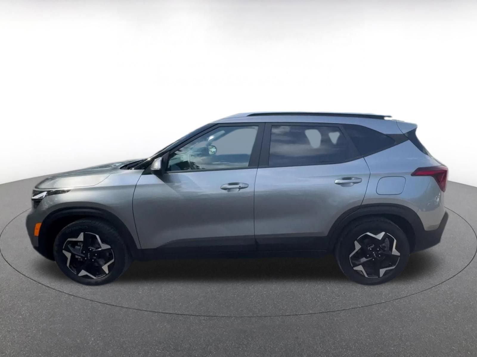 Thumbnail: 2025 Kia Seltos - 9