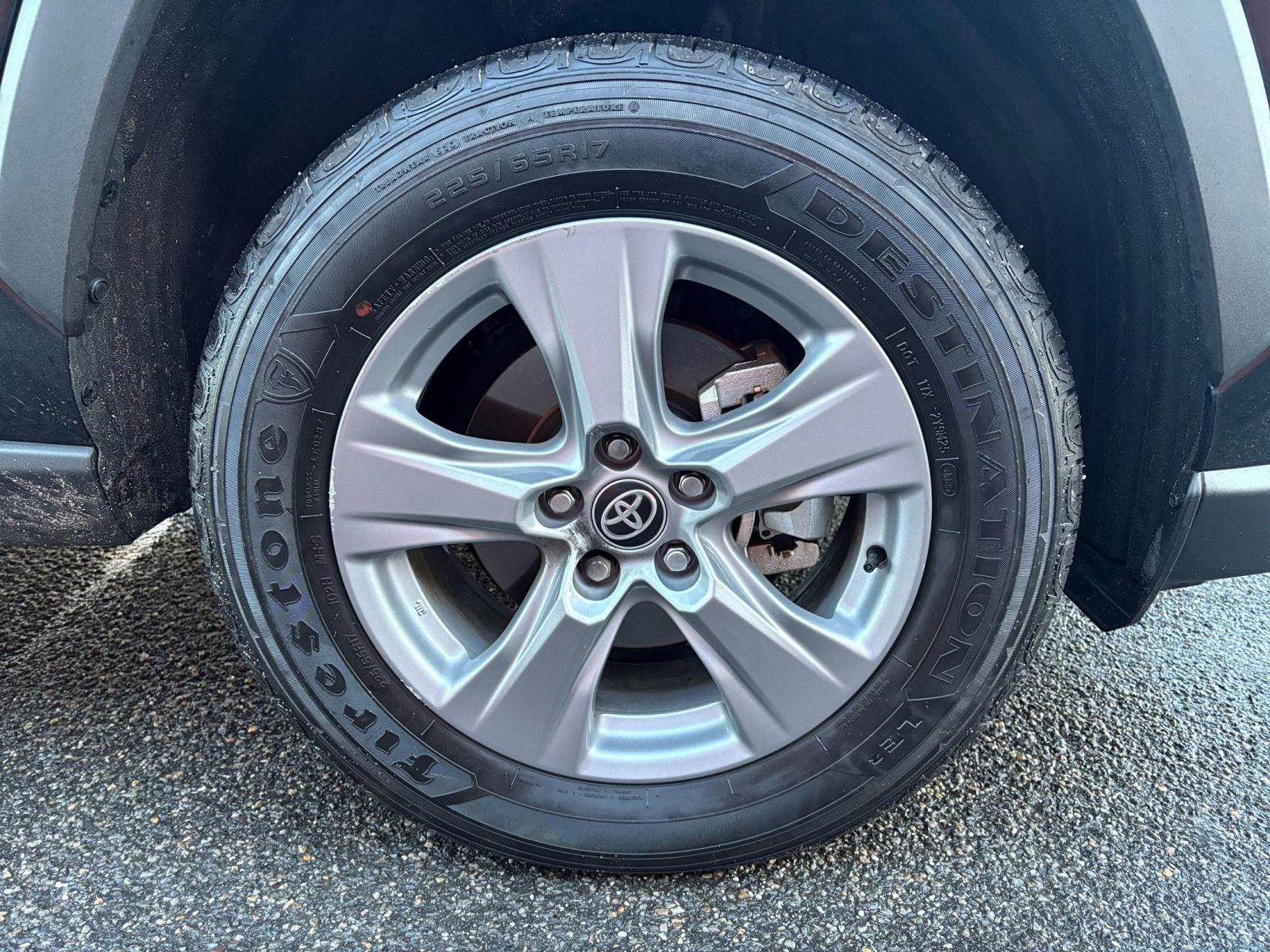 Thumbnail: 2025 Toyota RAV4 - 29