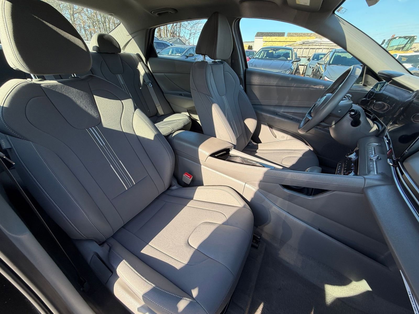 Thumbnail: 2025 Hyundai Elantra - 35