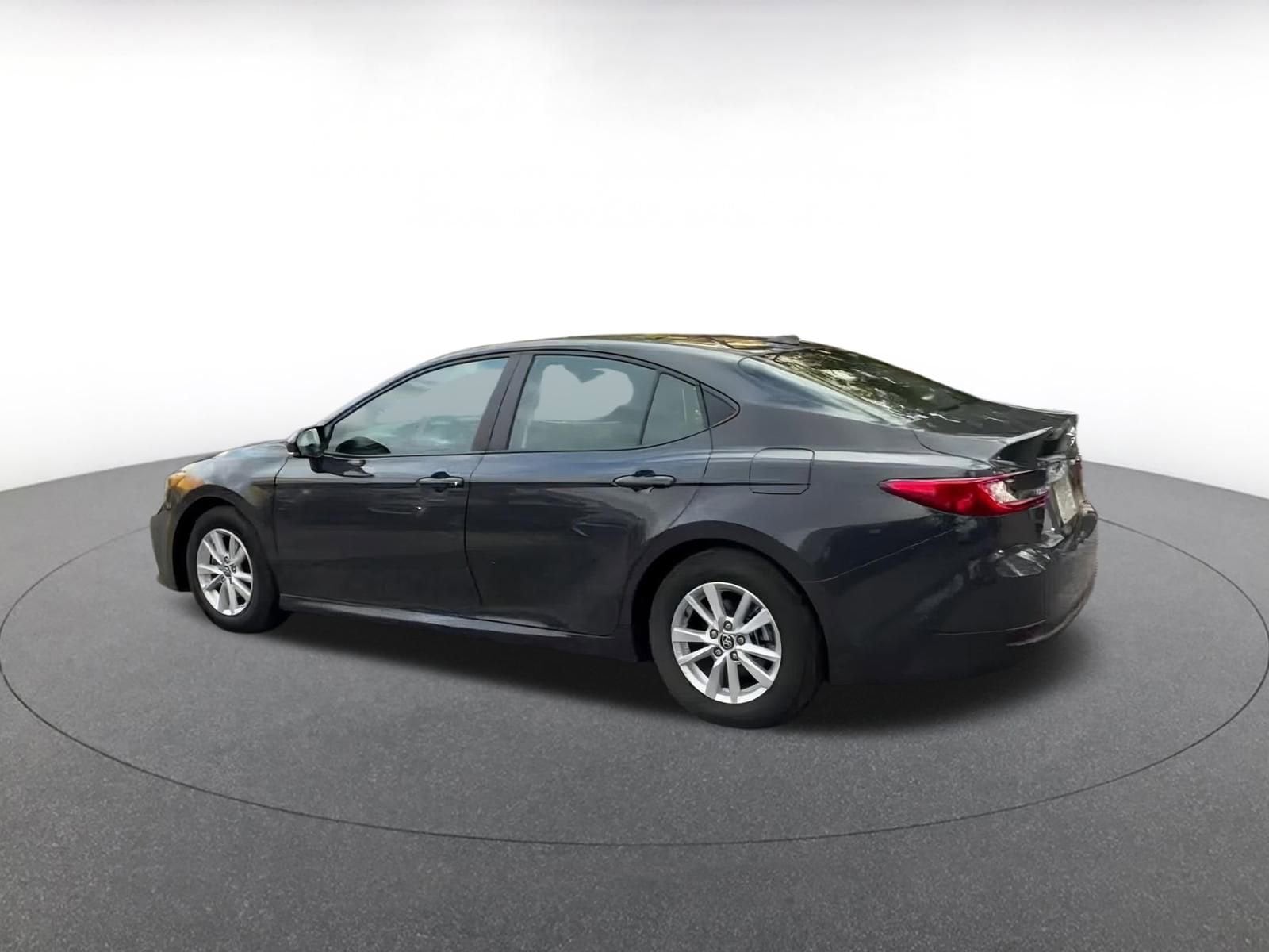 Thumbnail: 2025 Toyota Camry - 10