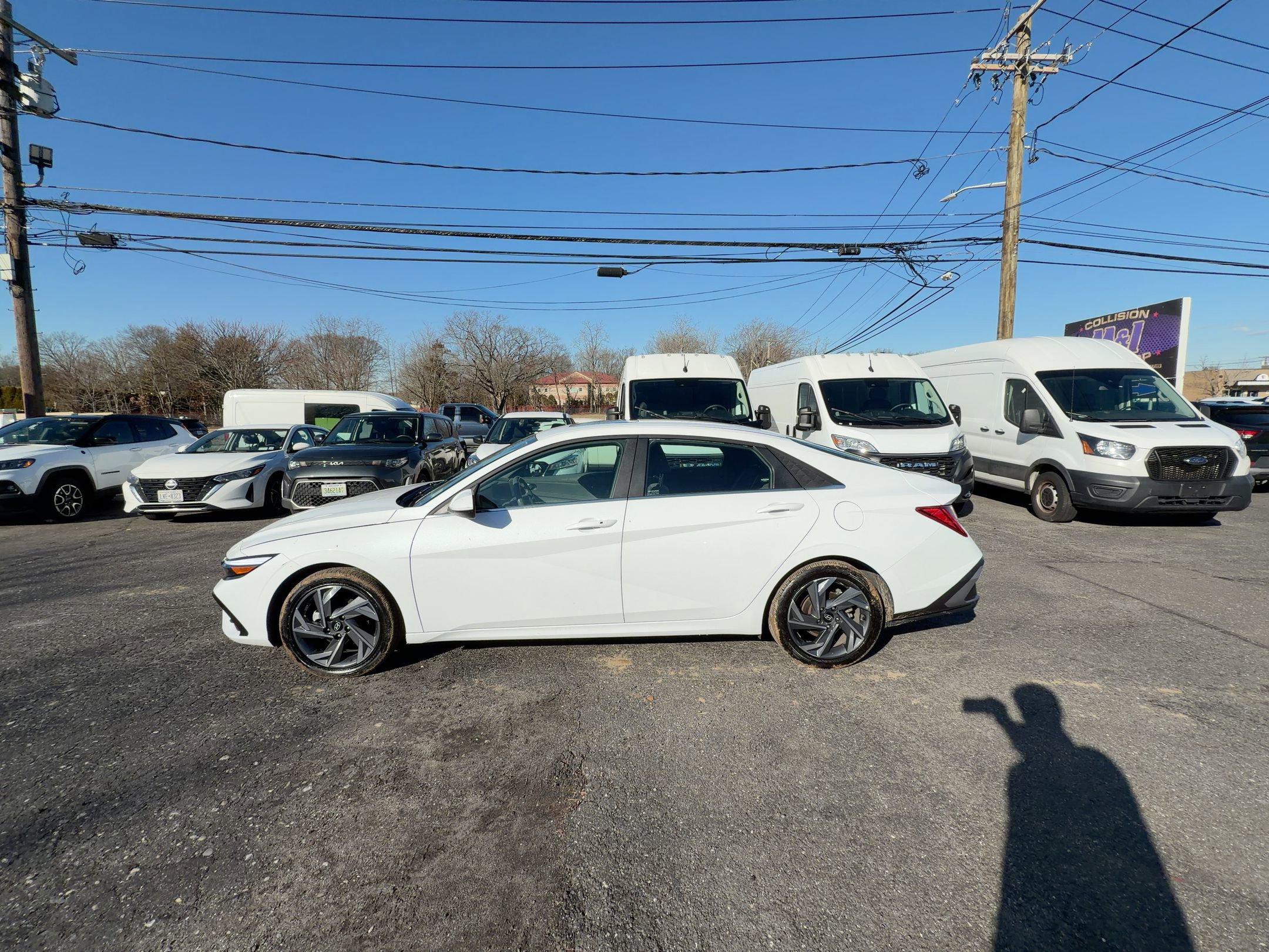 Thumbnail: 2025 Hyundai Elantra - 10