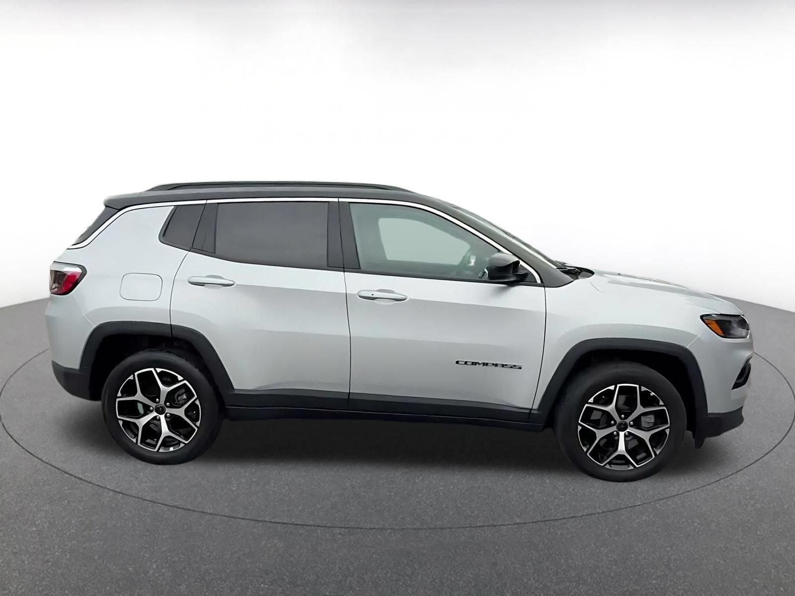 Thumbnail: 2025 Jeep Compass - 15