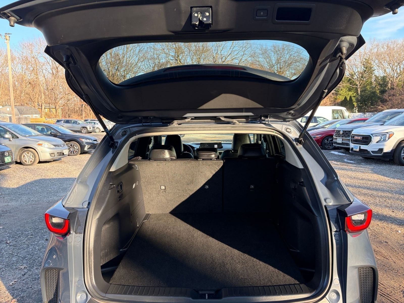 Thumbnail: 2025 Mazda CX-50 - 30