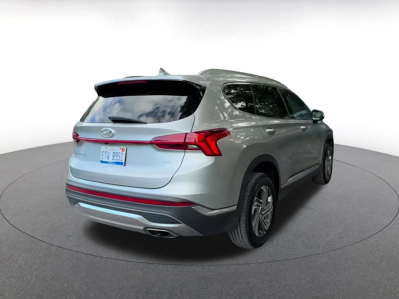 Thumbnail: 2023 Hyundai Santa Fe - 13