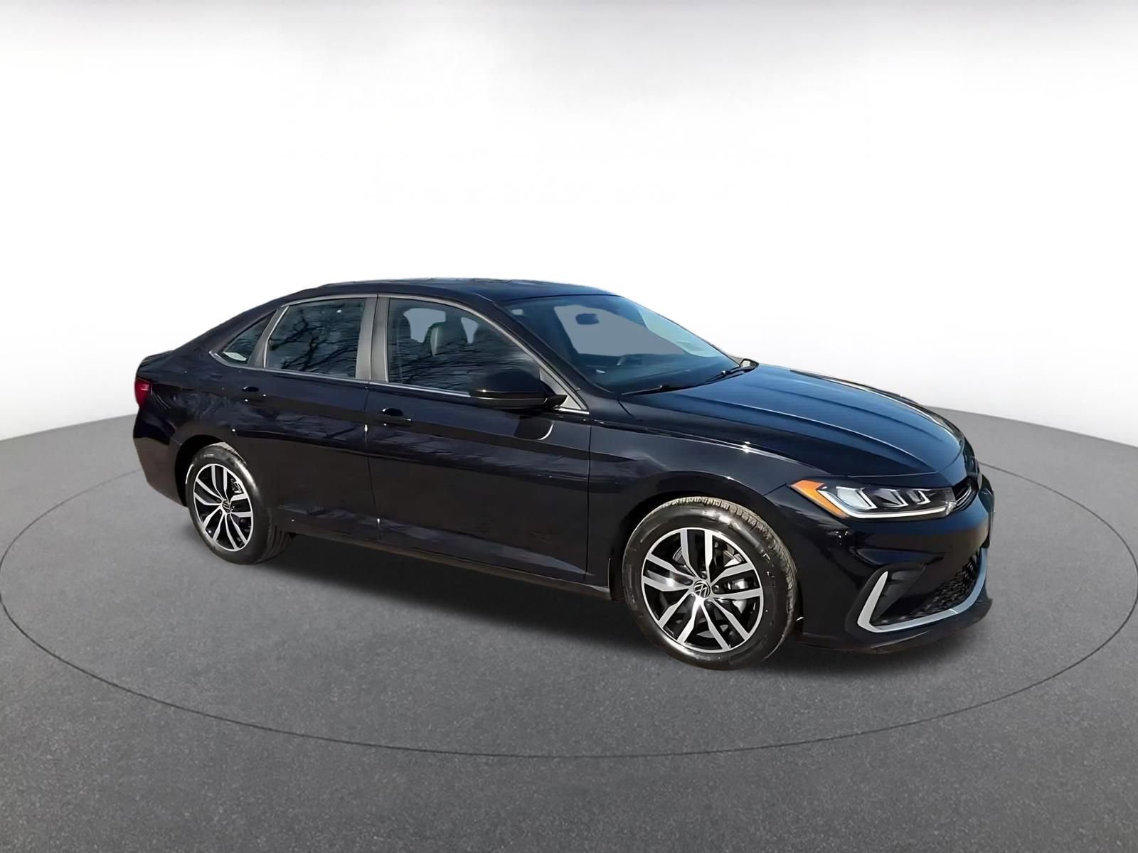 Thumbnail: 2025 Volkswagen Jetta - 2