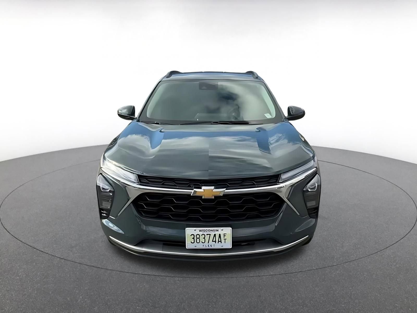 Thumbnail: 2025 Chevrolet Trax - 4