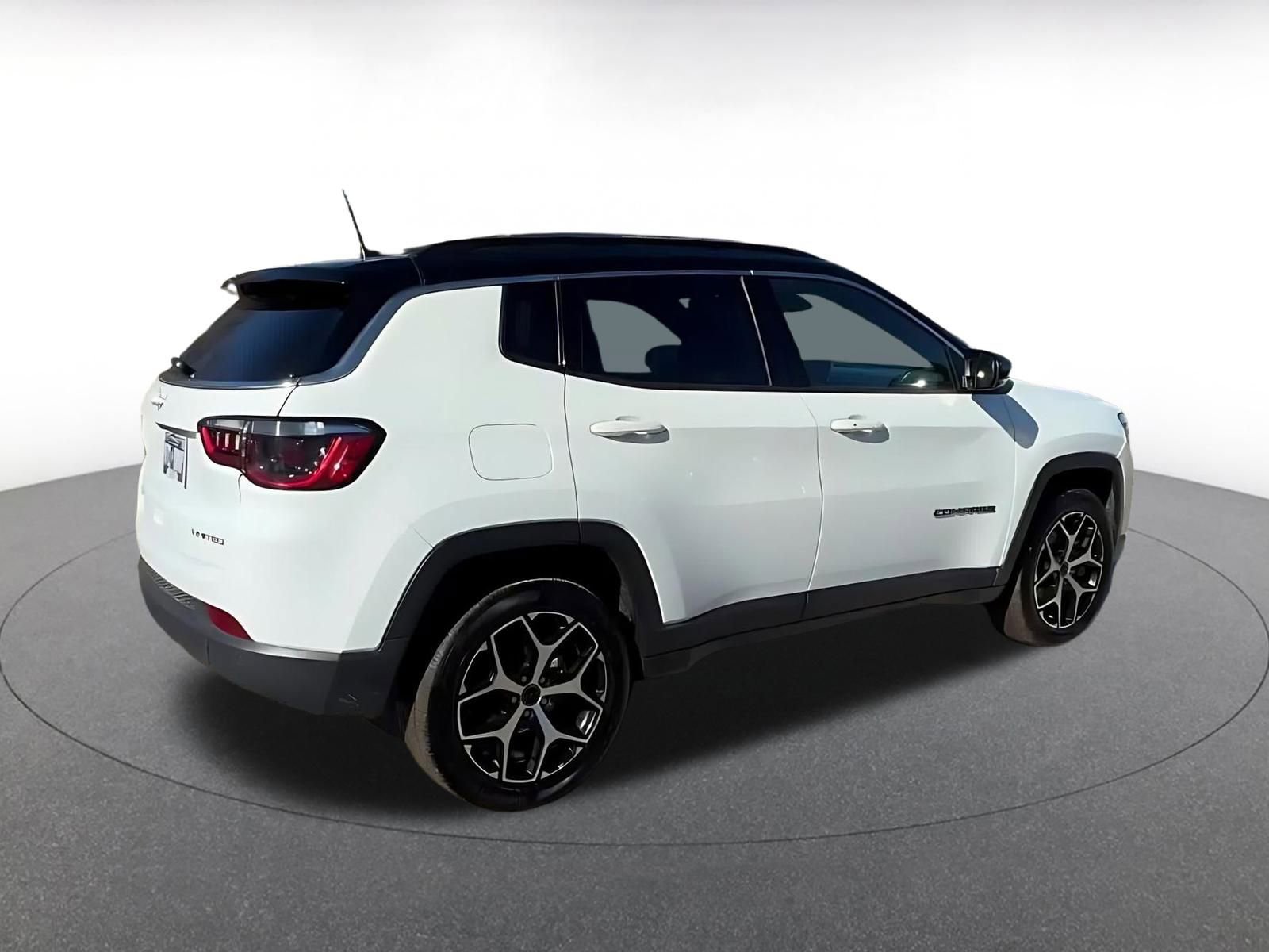 Thumbnail: 2025 Jeep Compass - 15
