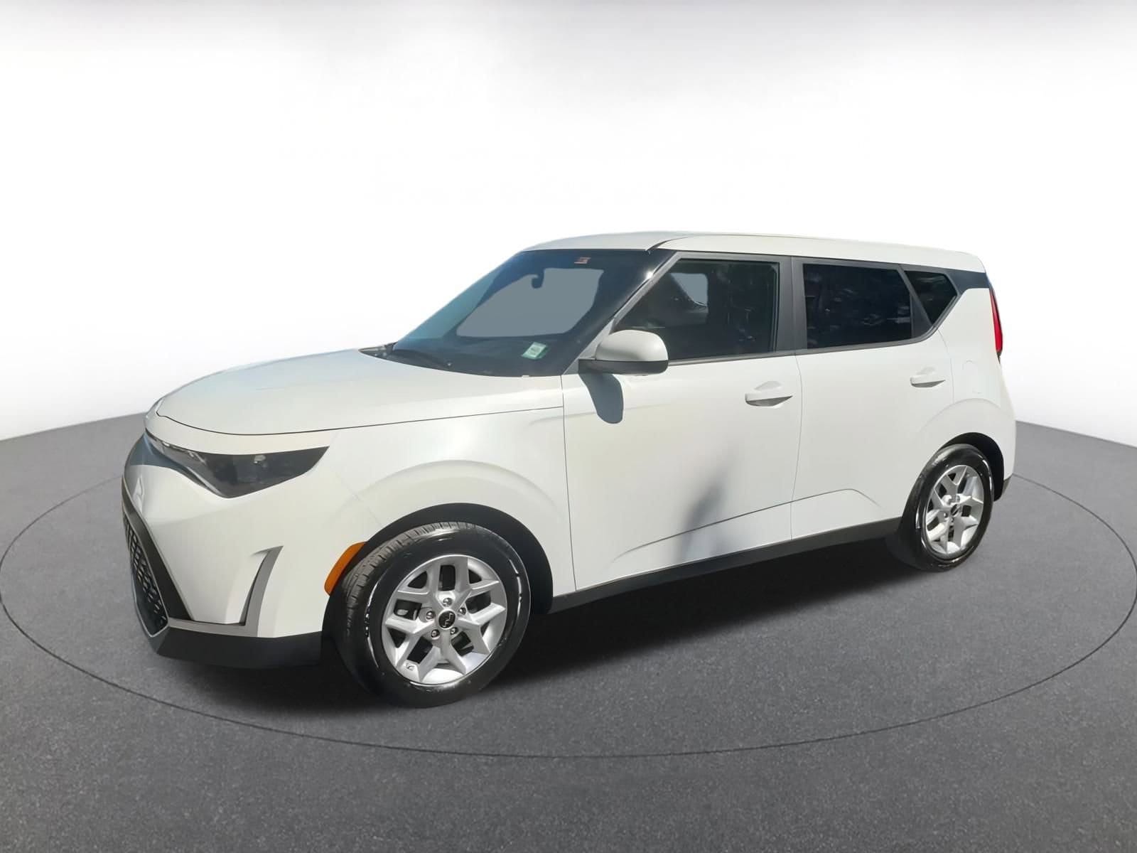 Thumbnail: 2024 Kia Soul - 7