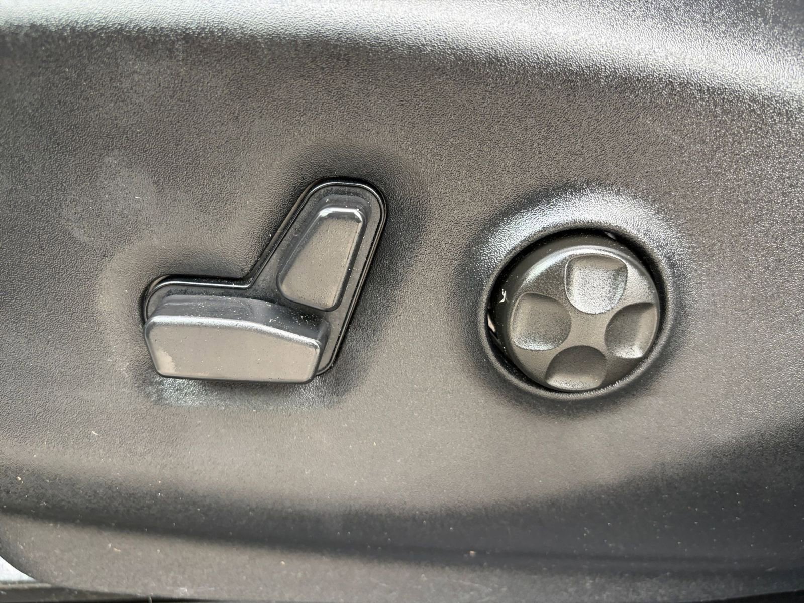 Thumbnail: 2025 Chrysler Pacifica - 22