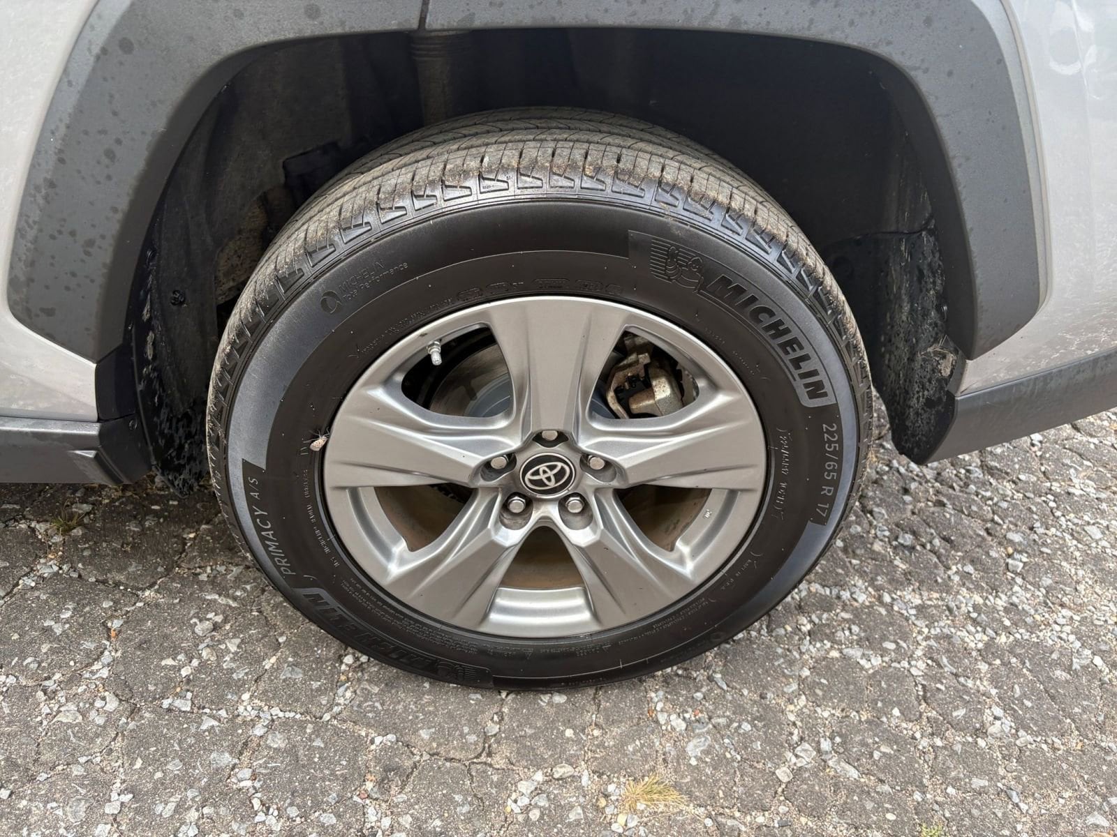 Thumbnail: 2024 Toyota RAV4 - 28