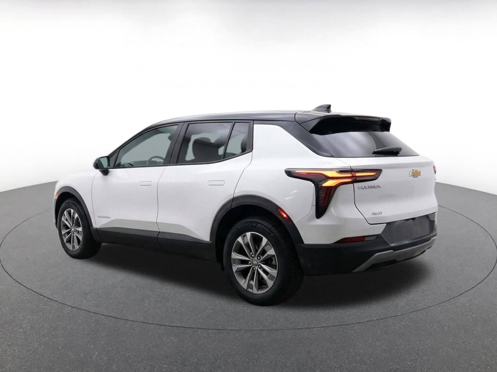 Thumbnail: 2025 Chevrolet Equinox - 5