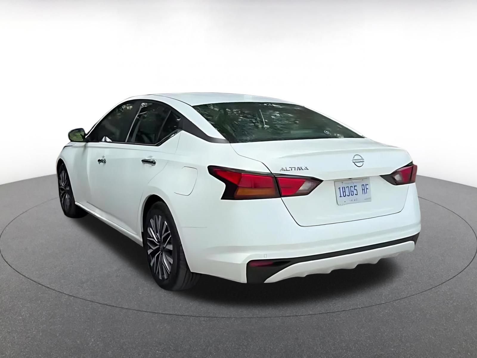 Thumbnail: 2025 Nissan Altima - 11