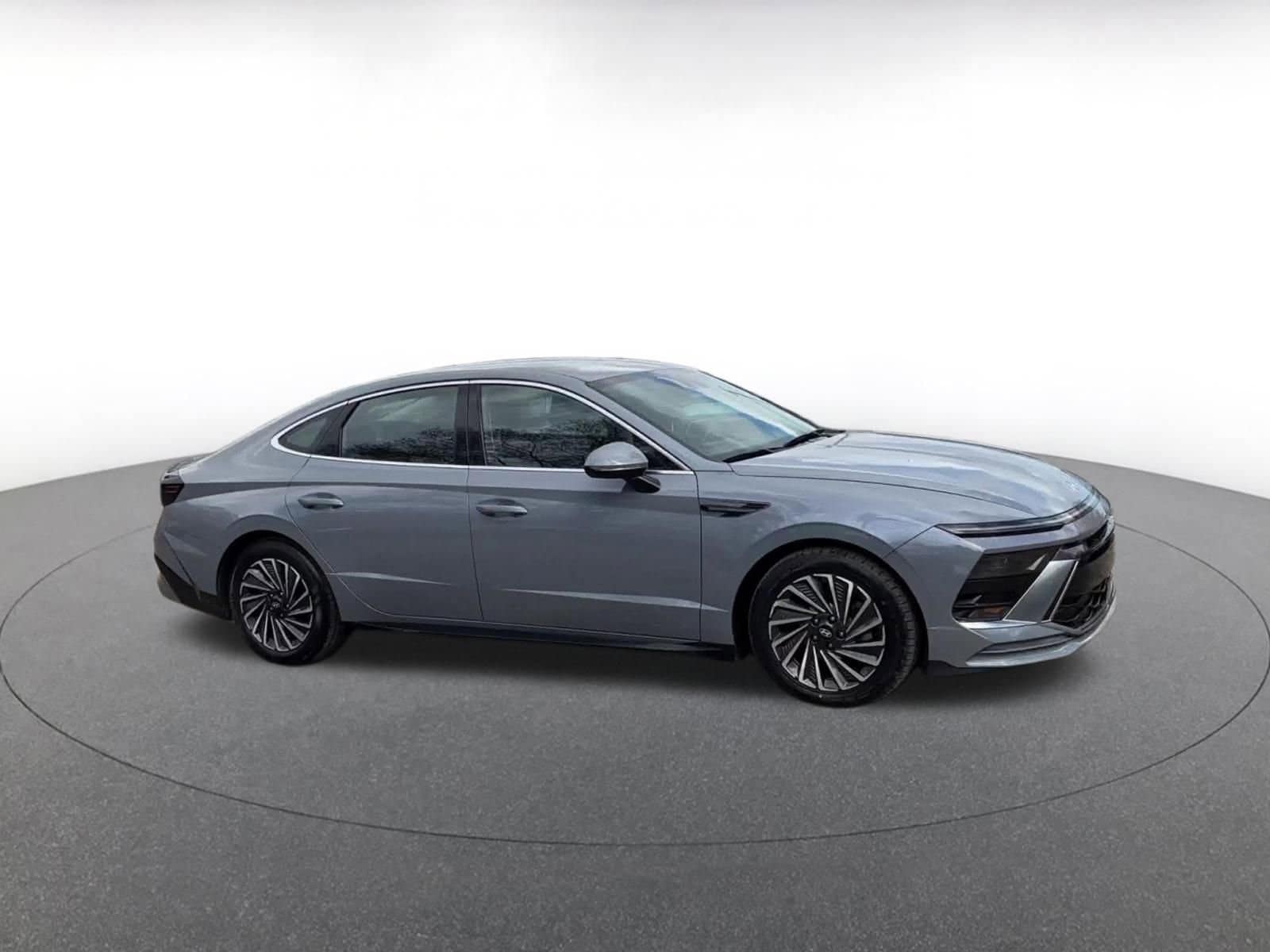 Thumbnail: 2025 Hyundai Sonata - 2