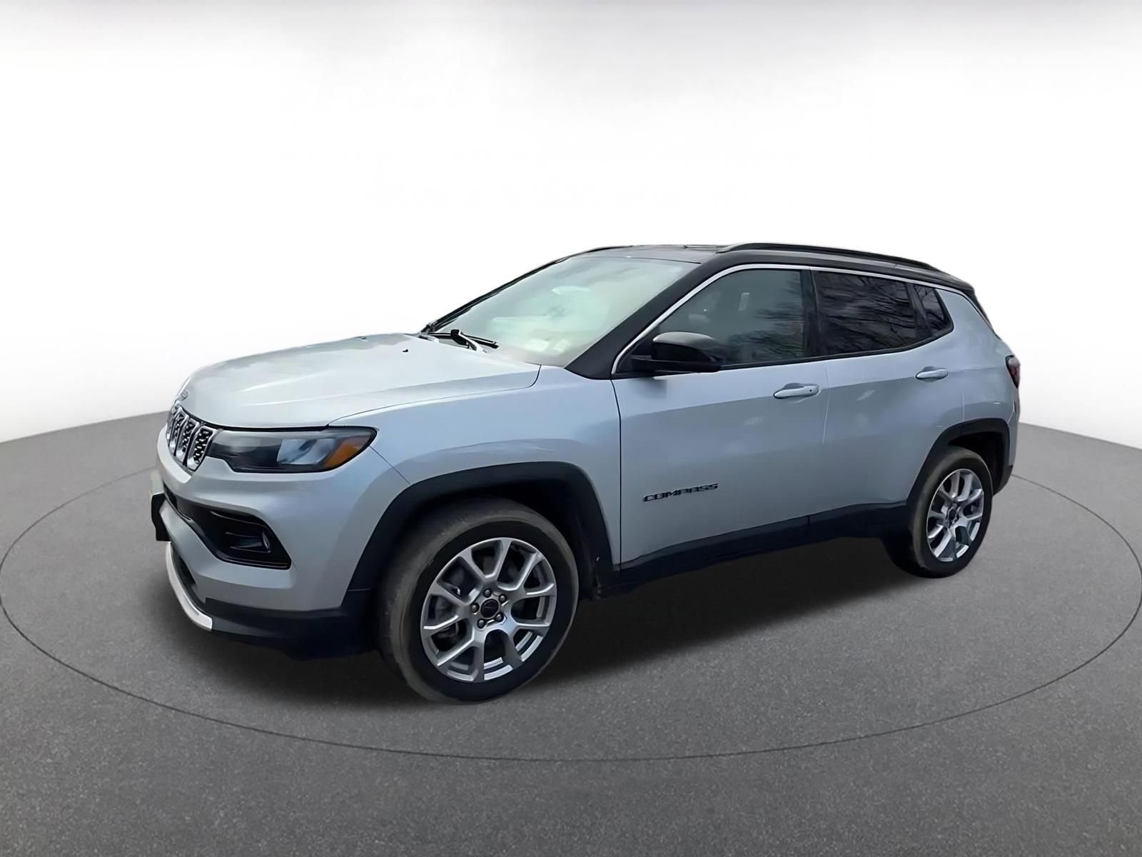 Thumbnail: 2025 Jeep Compass - 8