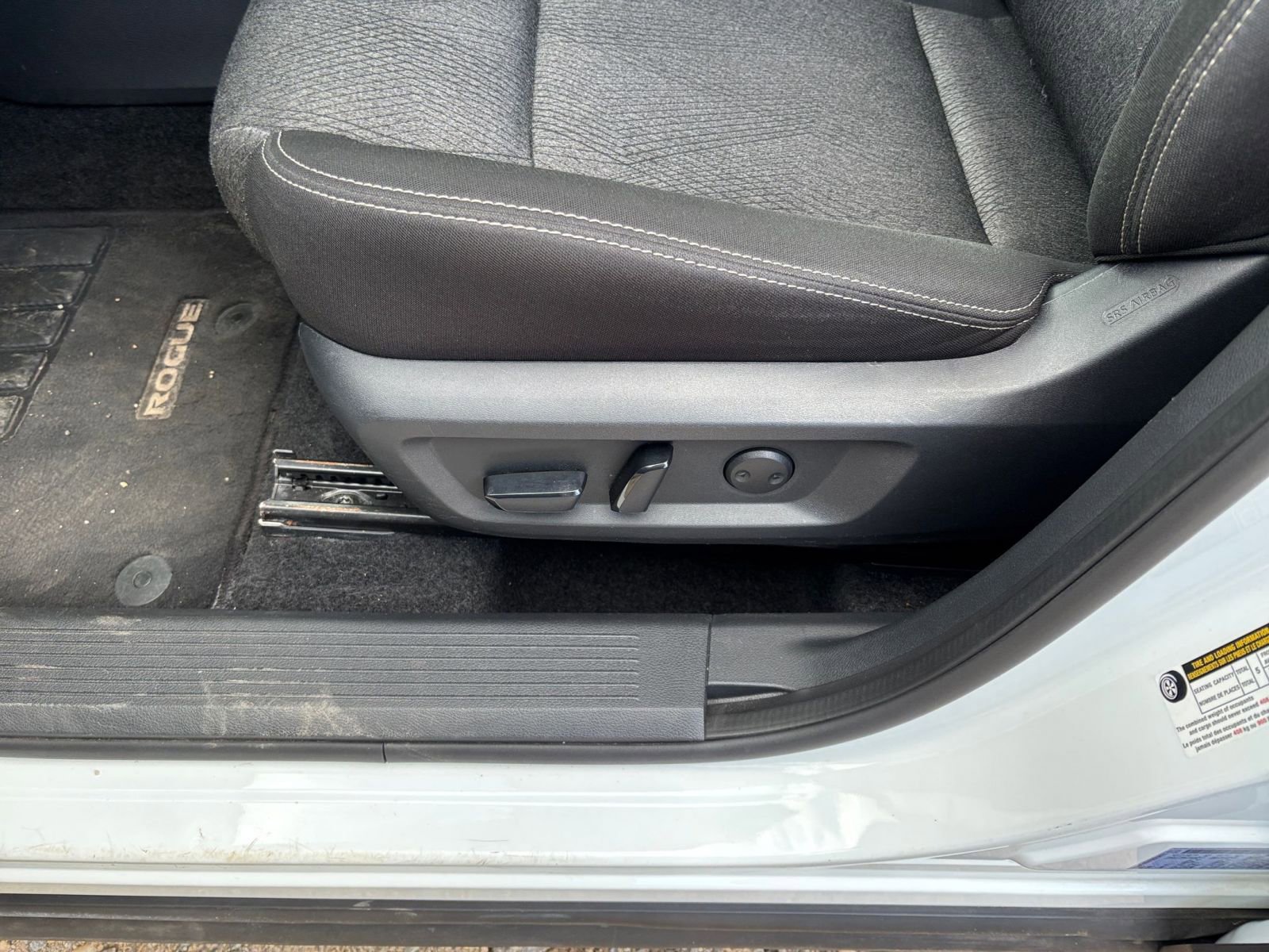 Thumbnail: 2025 Nissan Rogue - 25