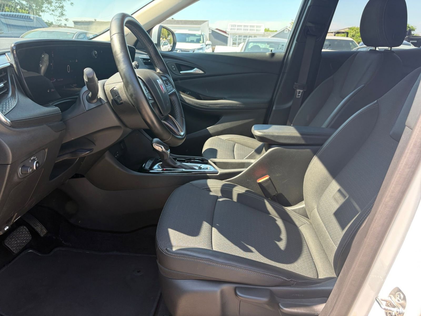 Thumbnail: 2025 Buick Encore GX - 25