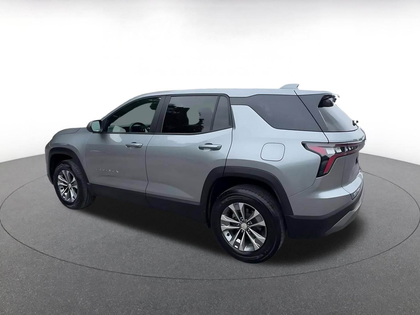 Thumbnail: 2025 Chevrolet Equinox - 9