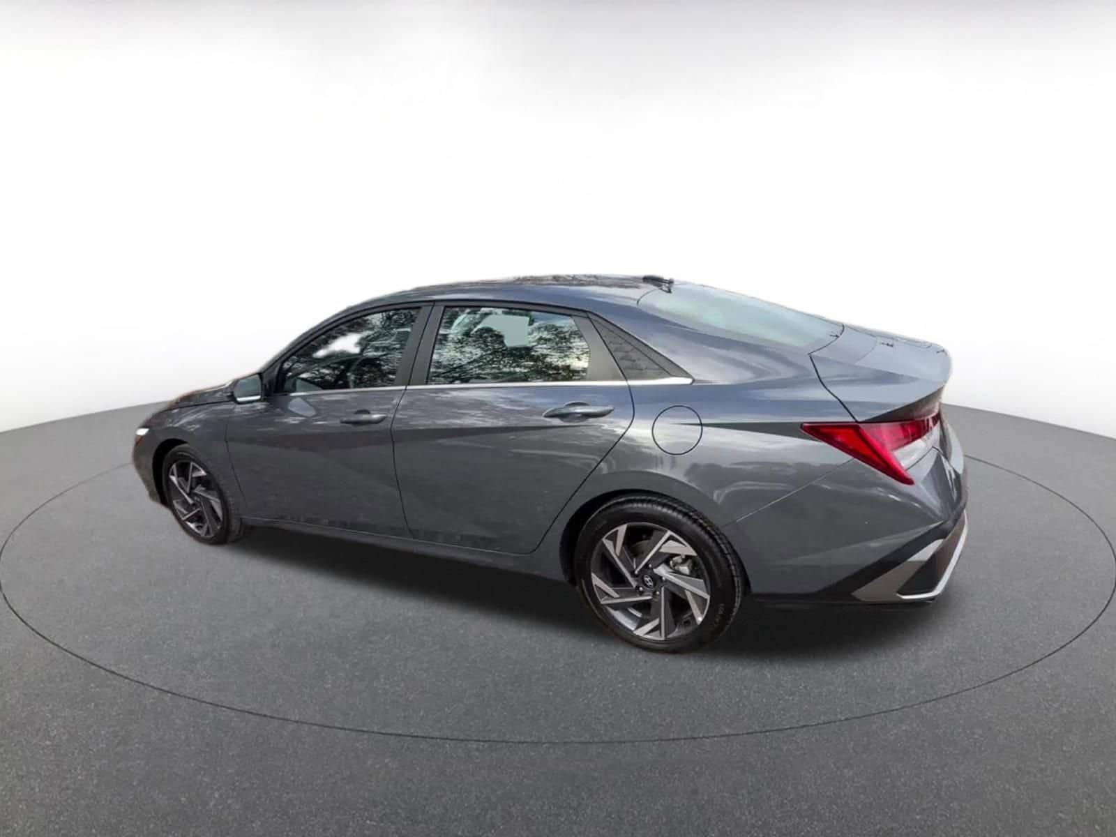 Thumbnail: 2025 Hyundai Elantra - 10