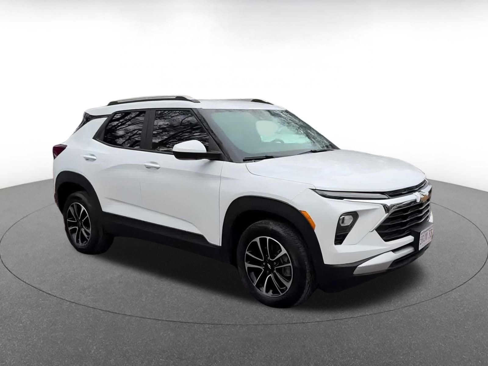 Thumbnail: 2025 Chevrolet TrailBlazer - 2