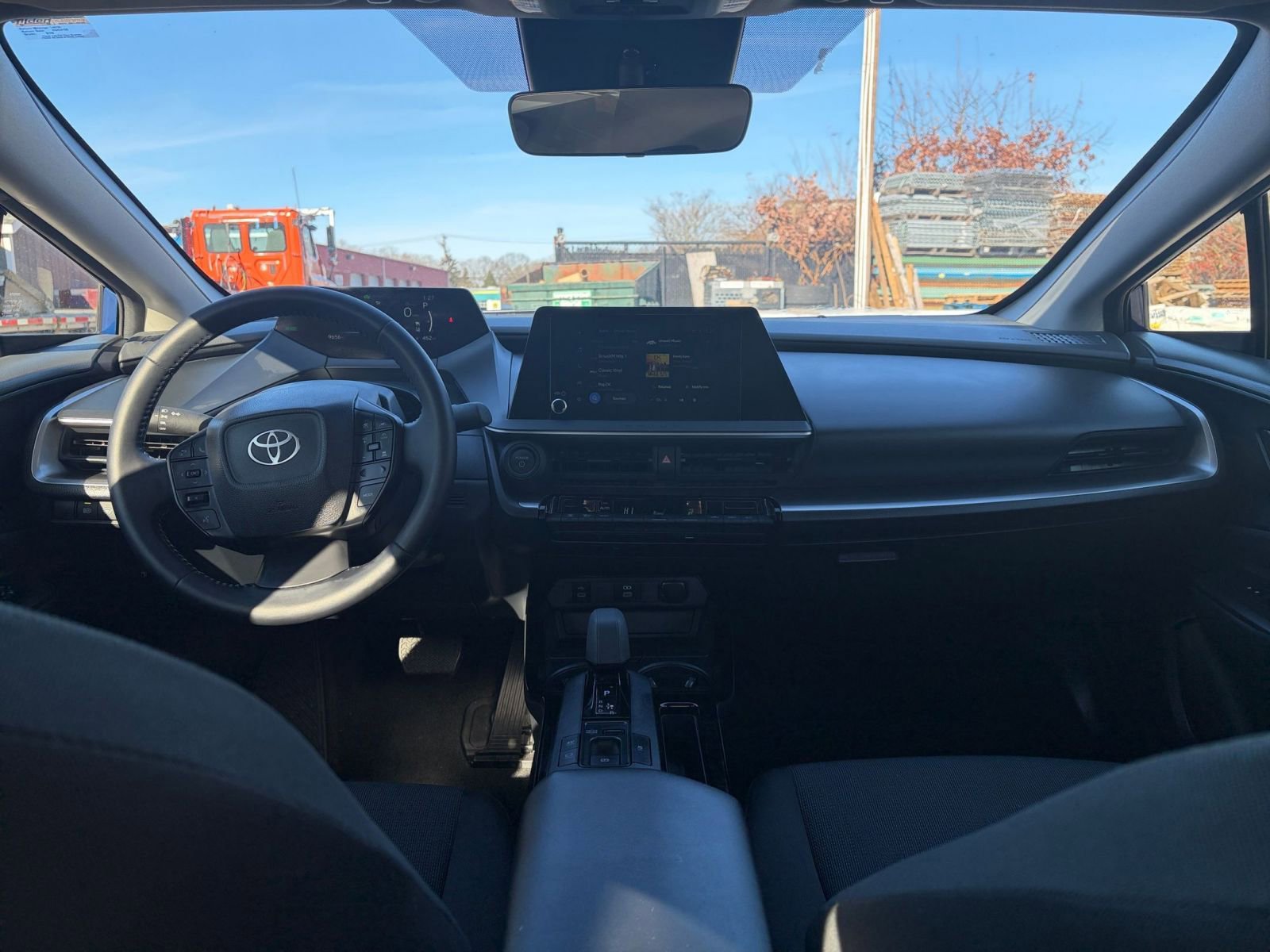 Thumbnail: 2025 Toyota Prius - 31