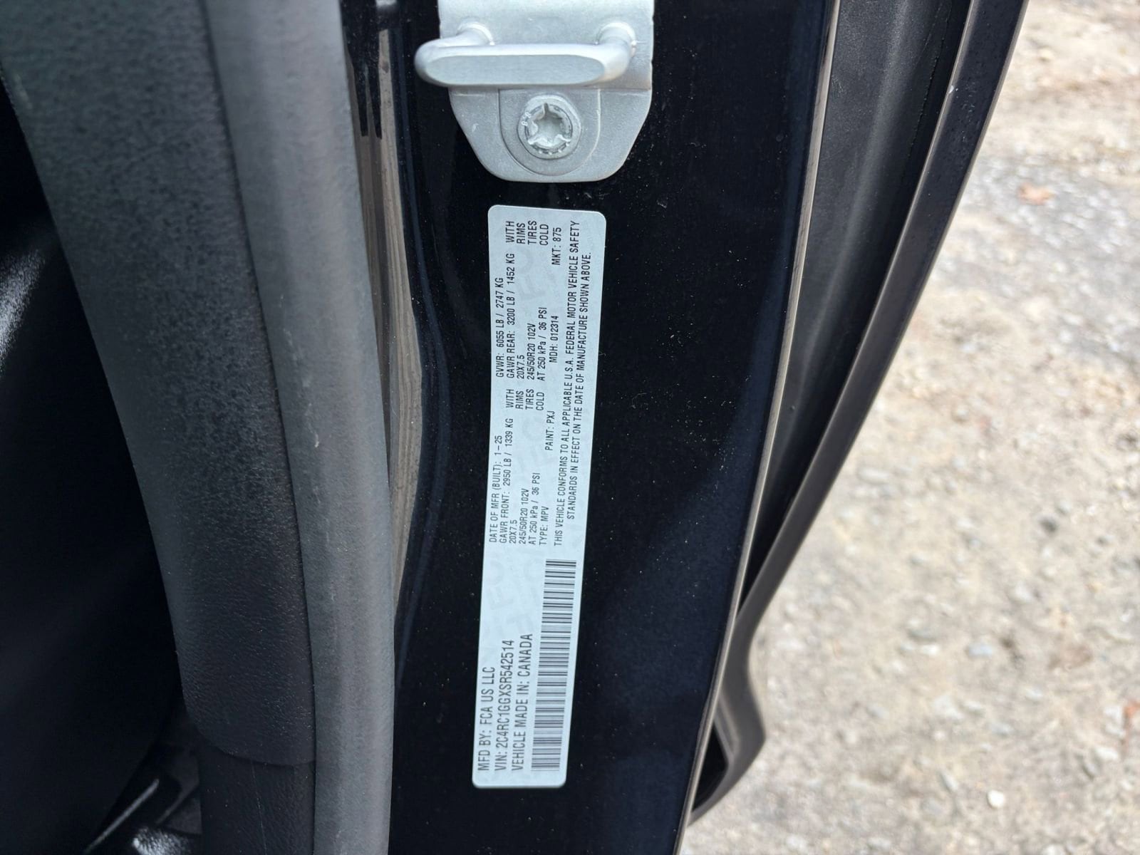 Thumbnail: 2025 Chrysler Pacifica - 33