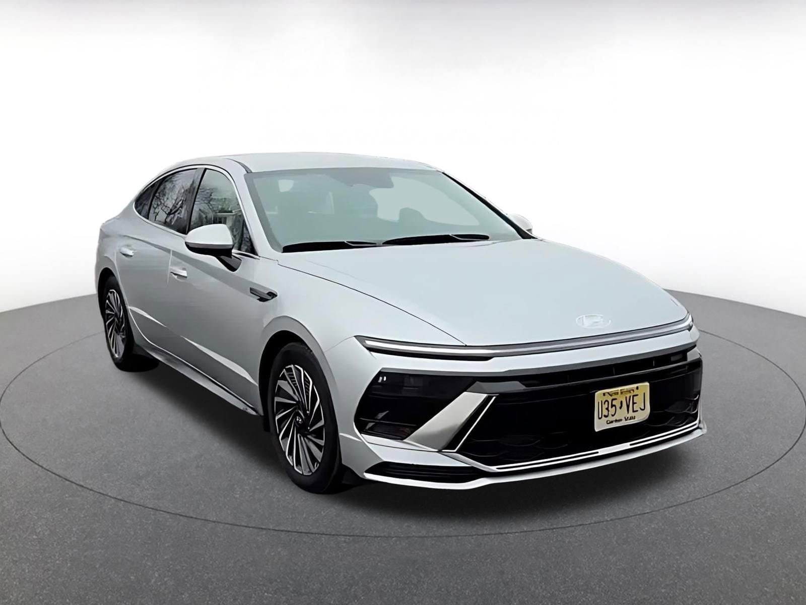 Thumbnail: 2025 Hyundai Sonata - 3