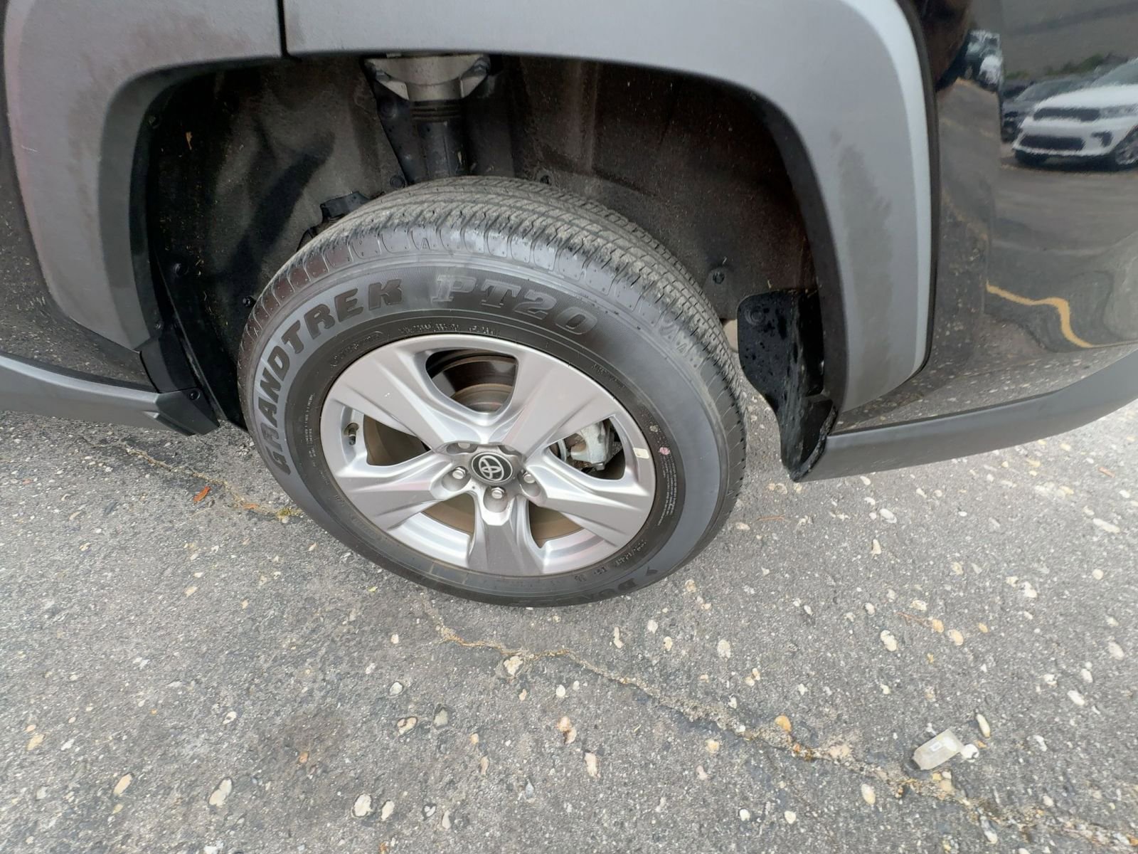 Thumbnail: 2025 Toyota RAV4 - 14