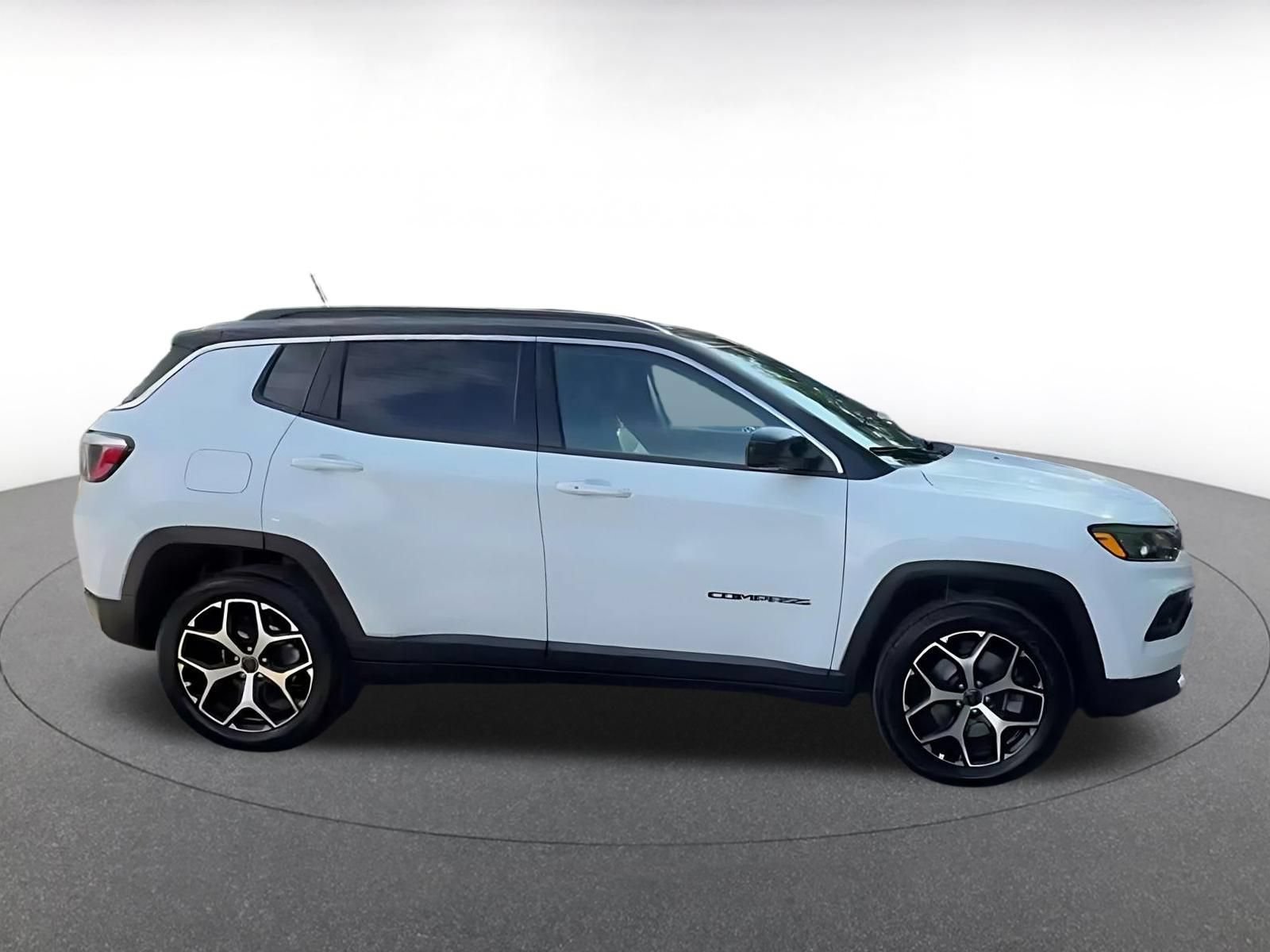 Thumbnail: 2025 Jeep Compass - 15