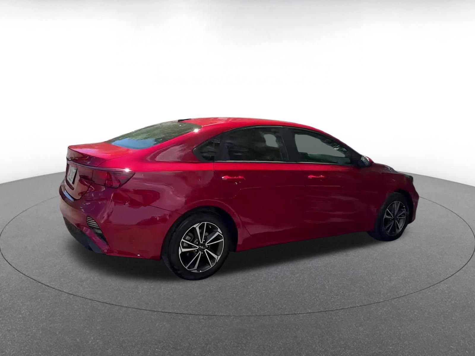 Thumbnail: 2024 Kia Forte - 12