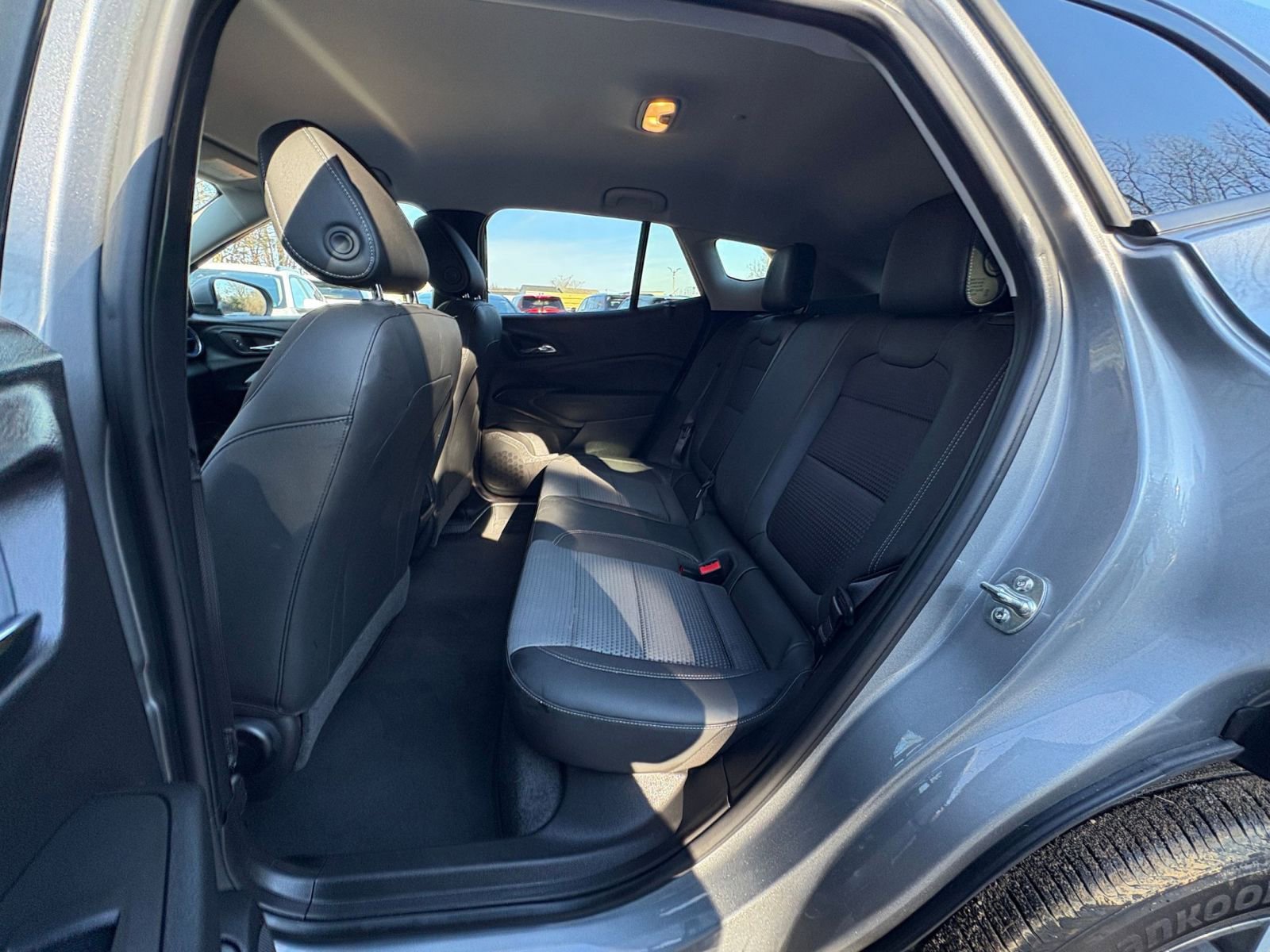 Thumbnail: 2025 Chevrolet Trax - 21