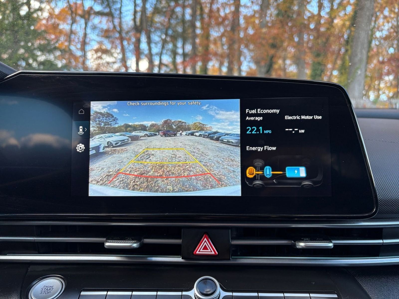 Thumbnail: 2025 Hyundai Elantra - 17