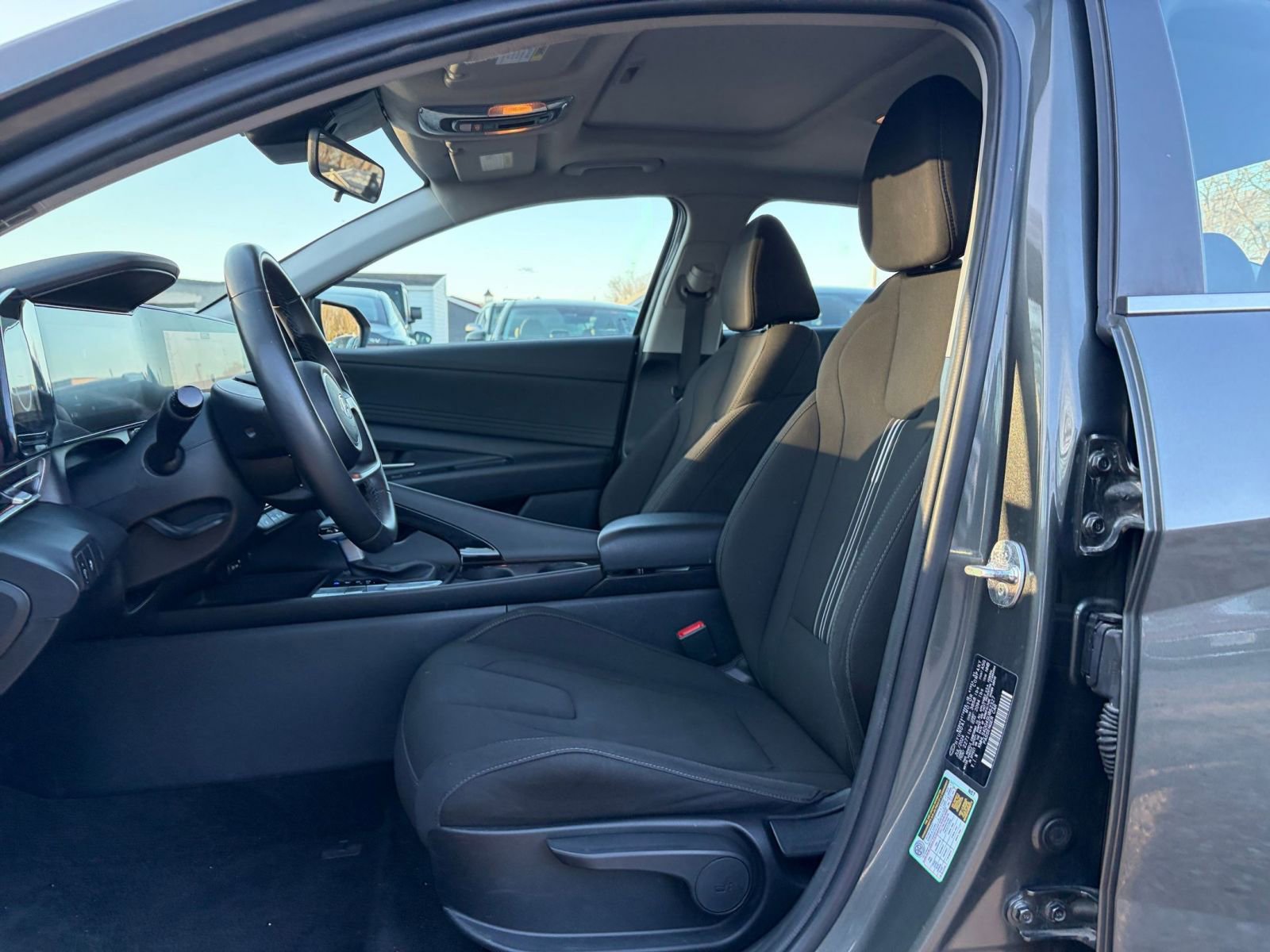 Thumbnail: 2025 Hyundai Elantra - 27