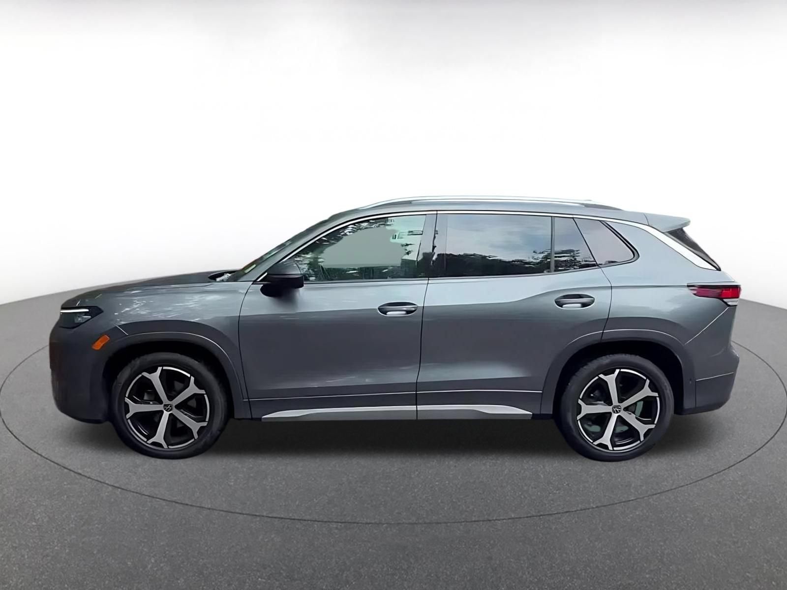 Thumbnail: 2026 Volkswagen Tiguan - 10