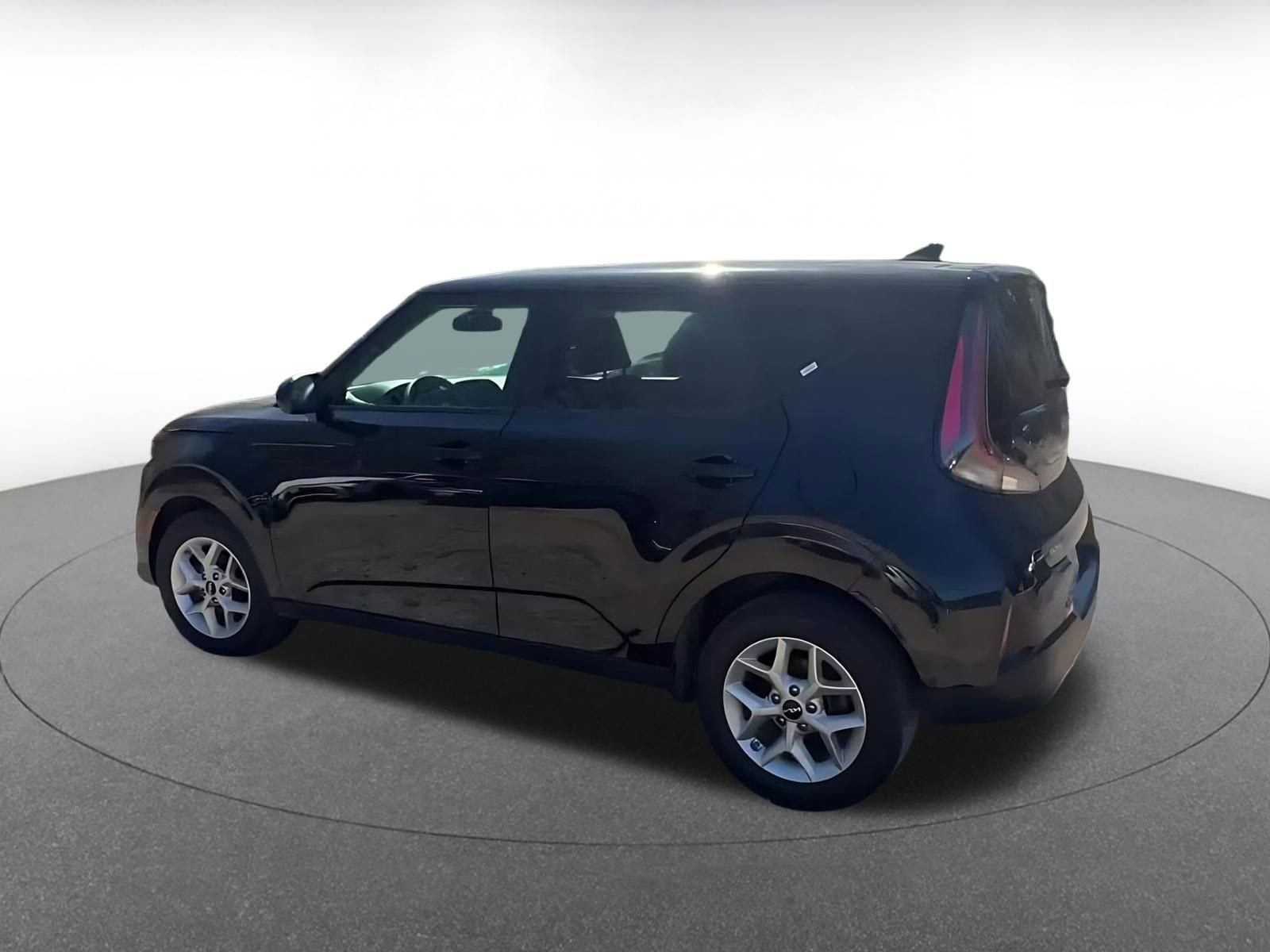 Thumbnail: 2025 Kia Soul - 10