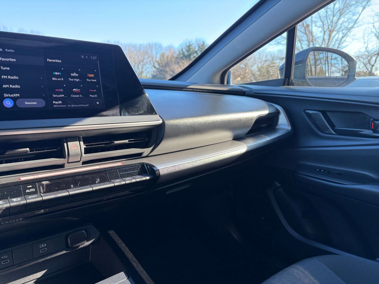 Thumbnail: 2025 Toyota Prius - 33