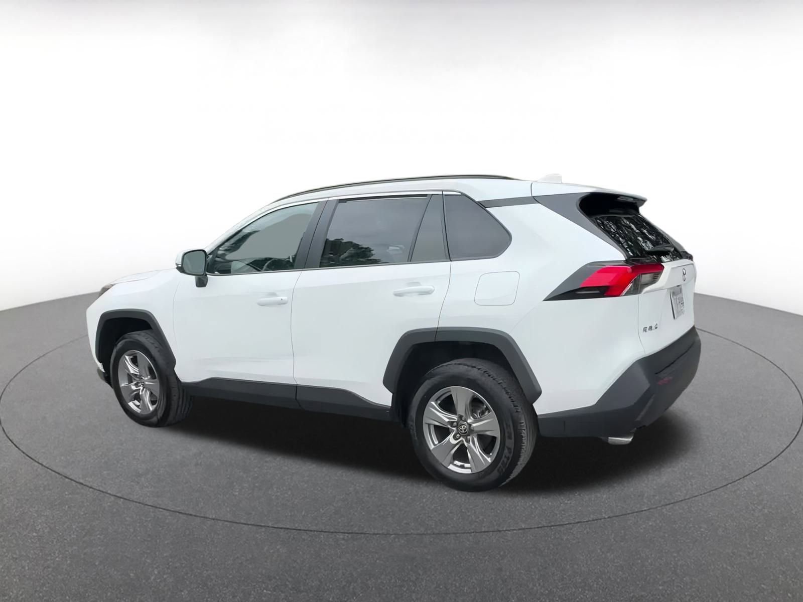 Thumbnail: 2024 Toyota RAV4 - 10