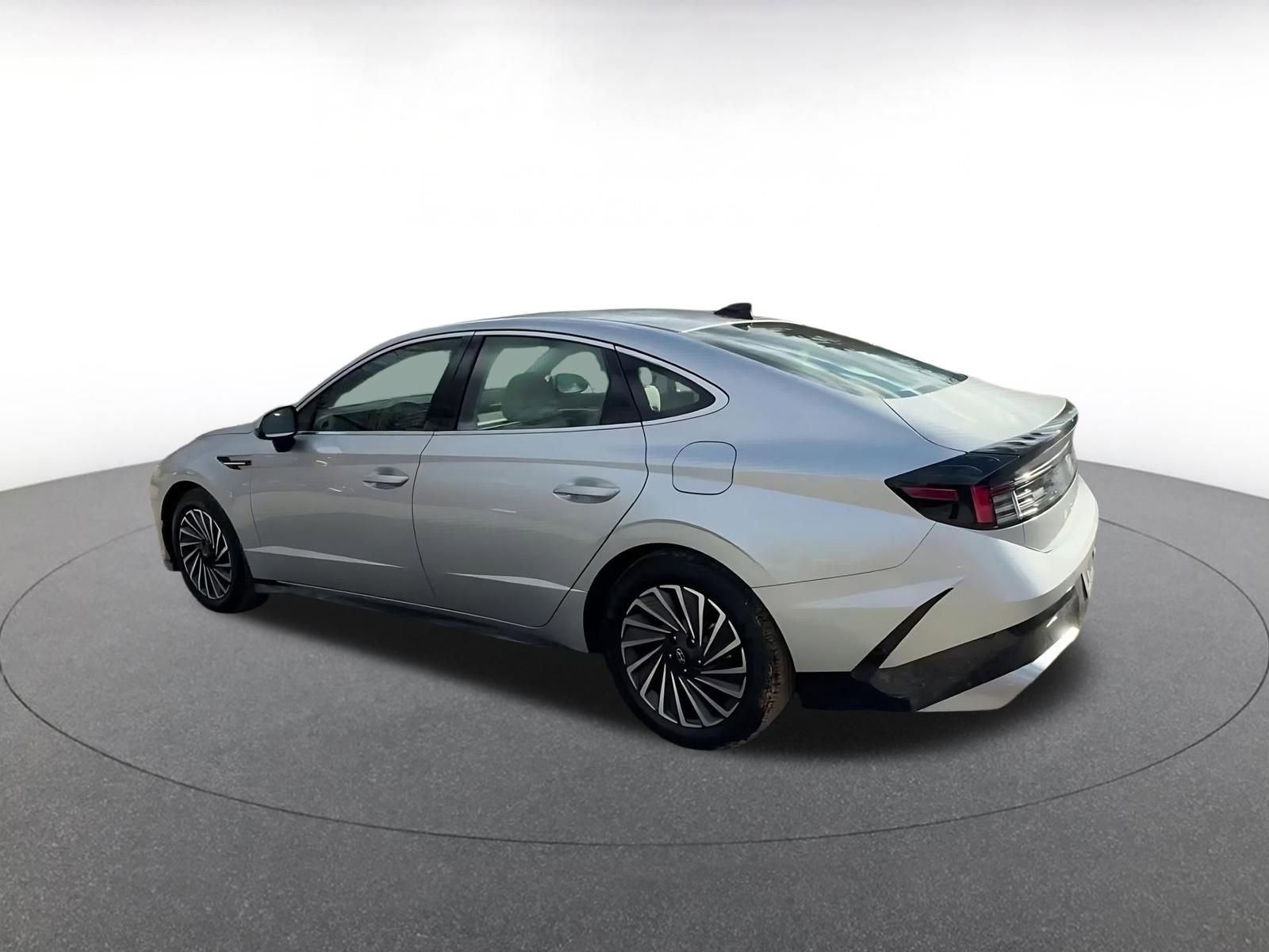 Thumbnail: 2025 Hyundai Sonata - 10