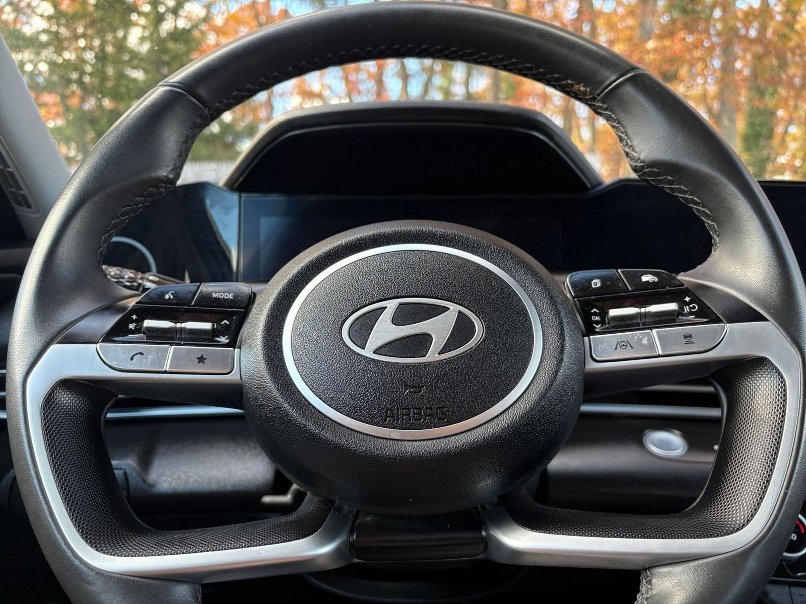 Thumbnail: 2025 Hyundai Elantra - 24