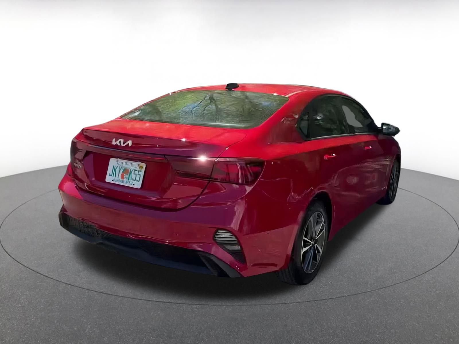 Thumbnail: 2024 Kia Forte - 11