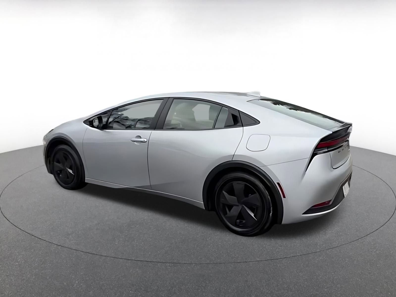 Thumbnail: 2025 Toyota Prius - 16