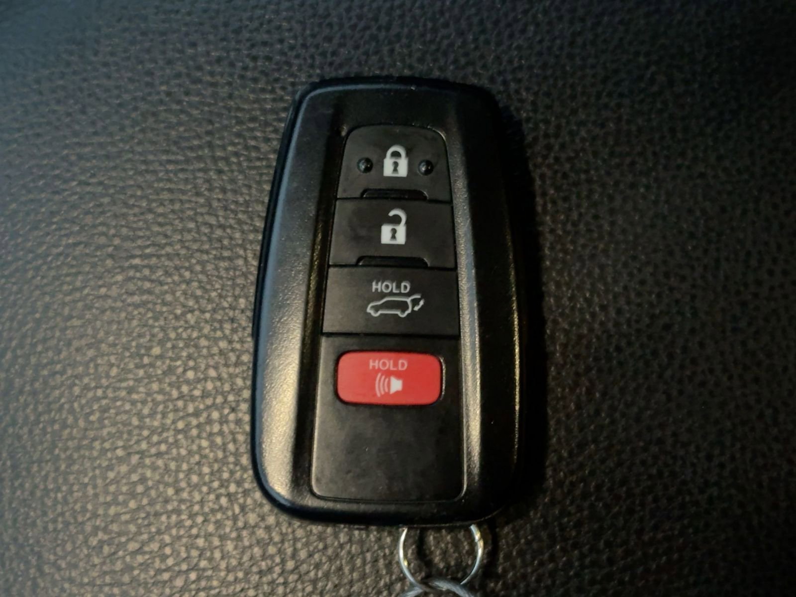 Thumbnail: 2025 Toyota RAV4 - 31