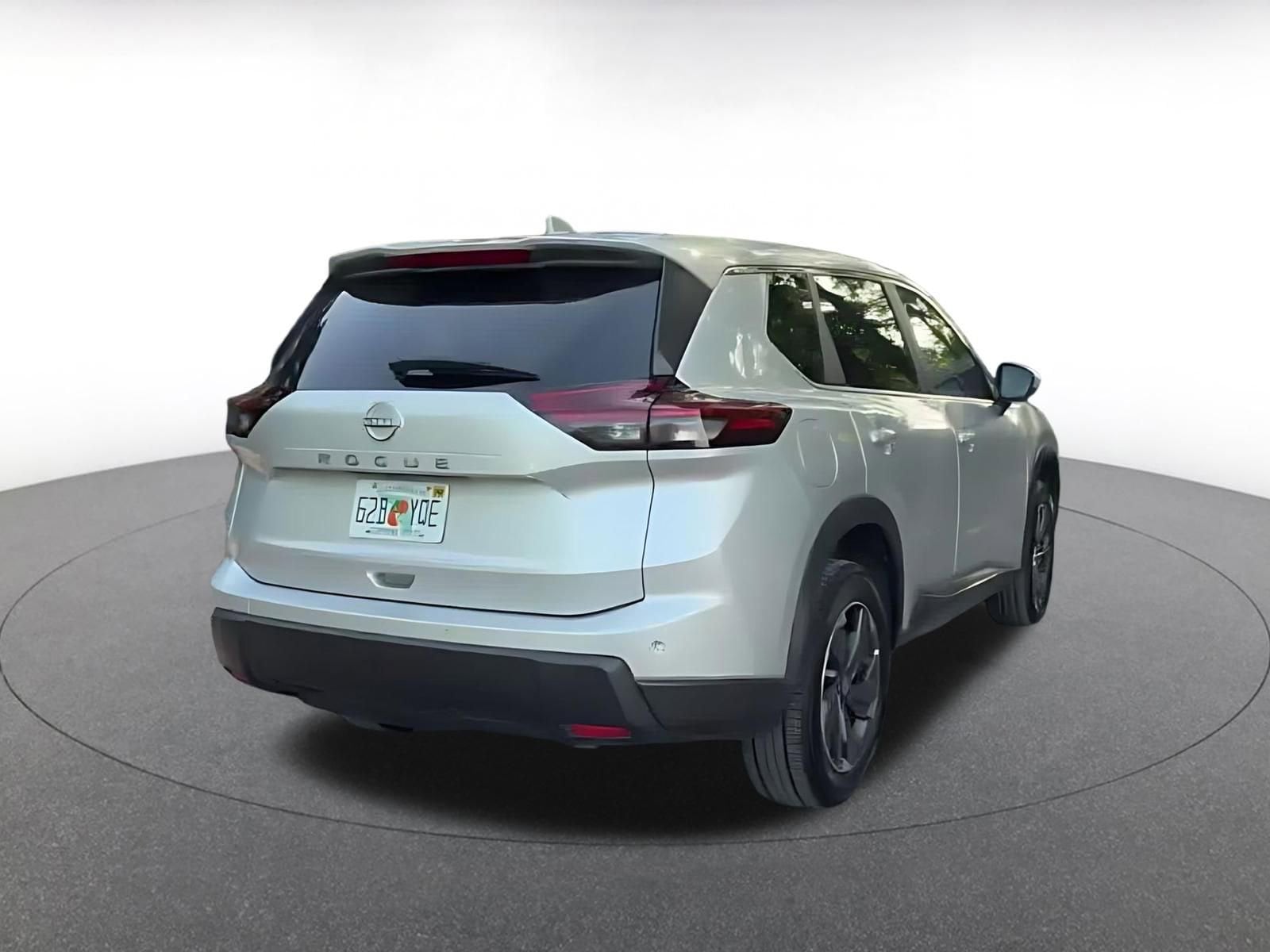 Thumbnail: 2025 Nissan Rogue - 14