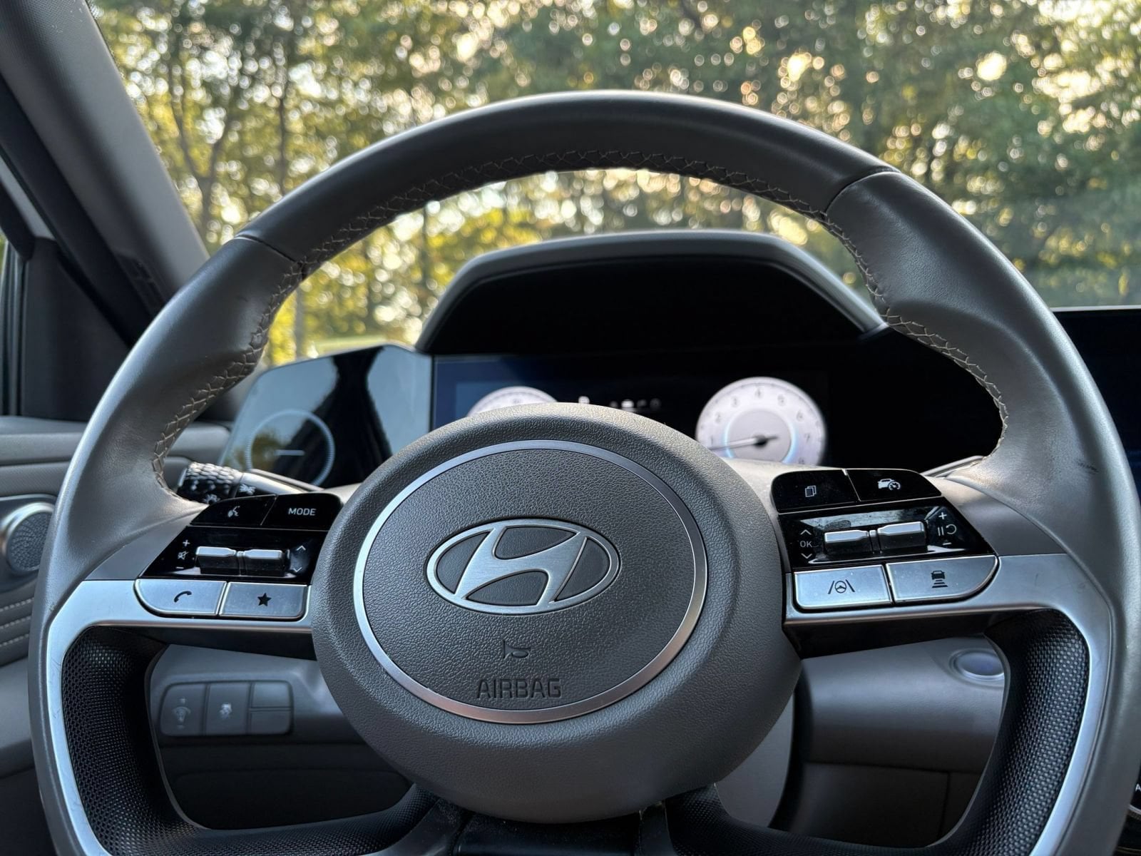 Thumbnail: 2025 Hyundai Elantra - 25
