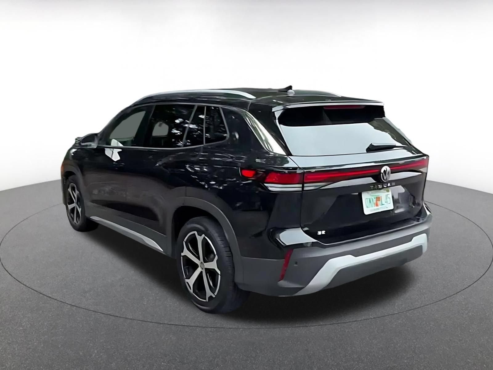 Thumbnail: 2026 Volkswagen Tiguan - 9