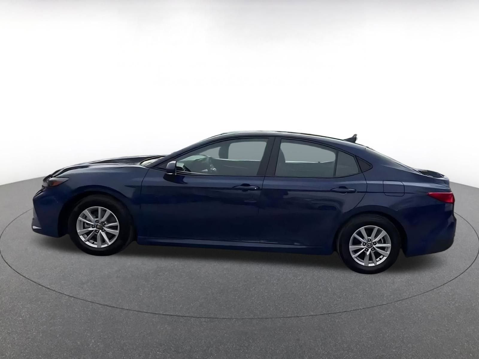 Thumbnail: 2025 Toyota Camry - 9