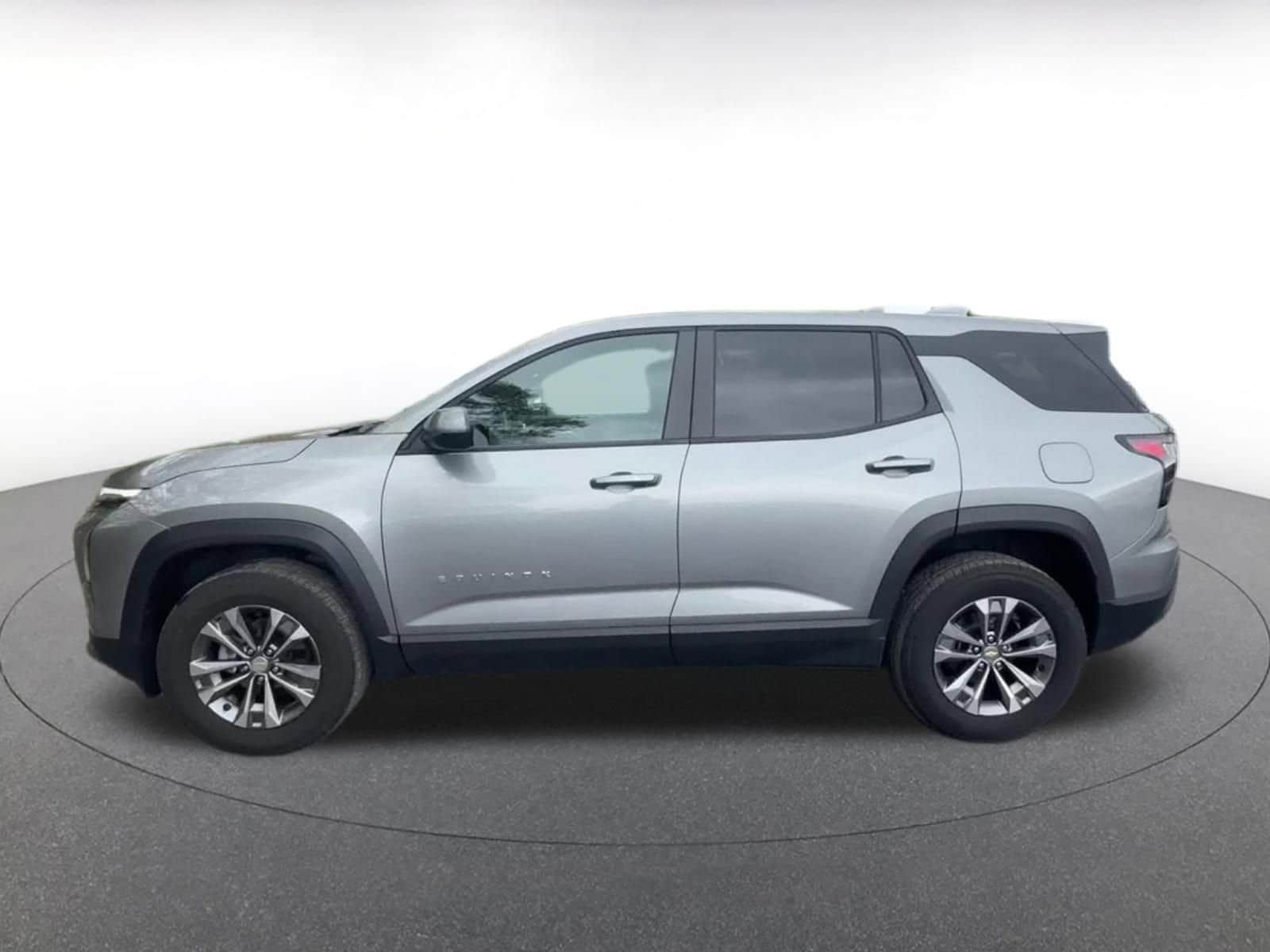 Thumbnail: 2025 Chevrolet Equinox - 9