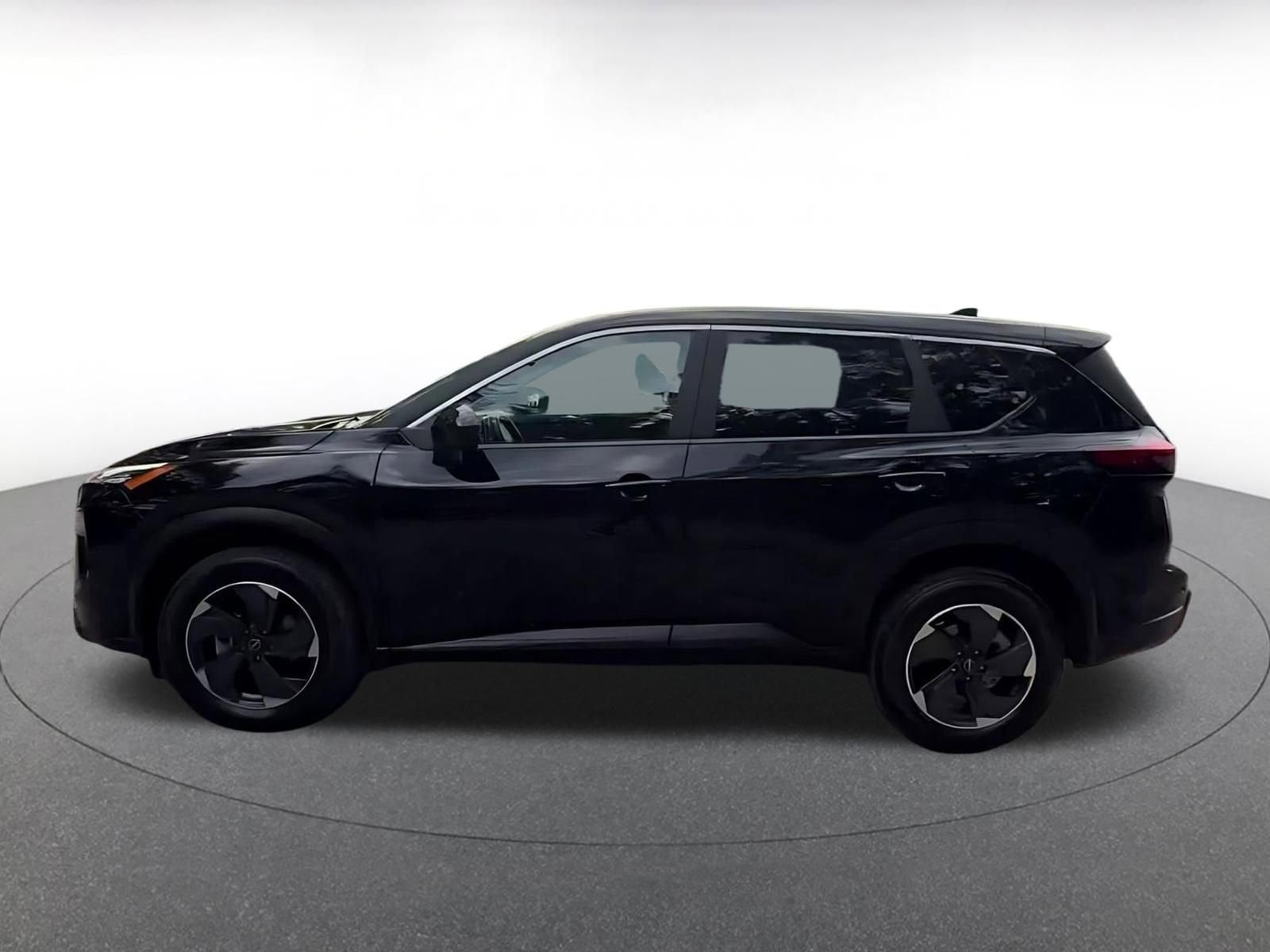 Thumbnail: 2025 Nissan Rogue - 10