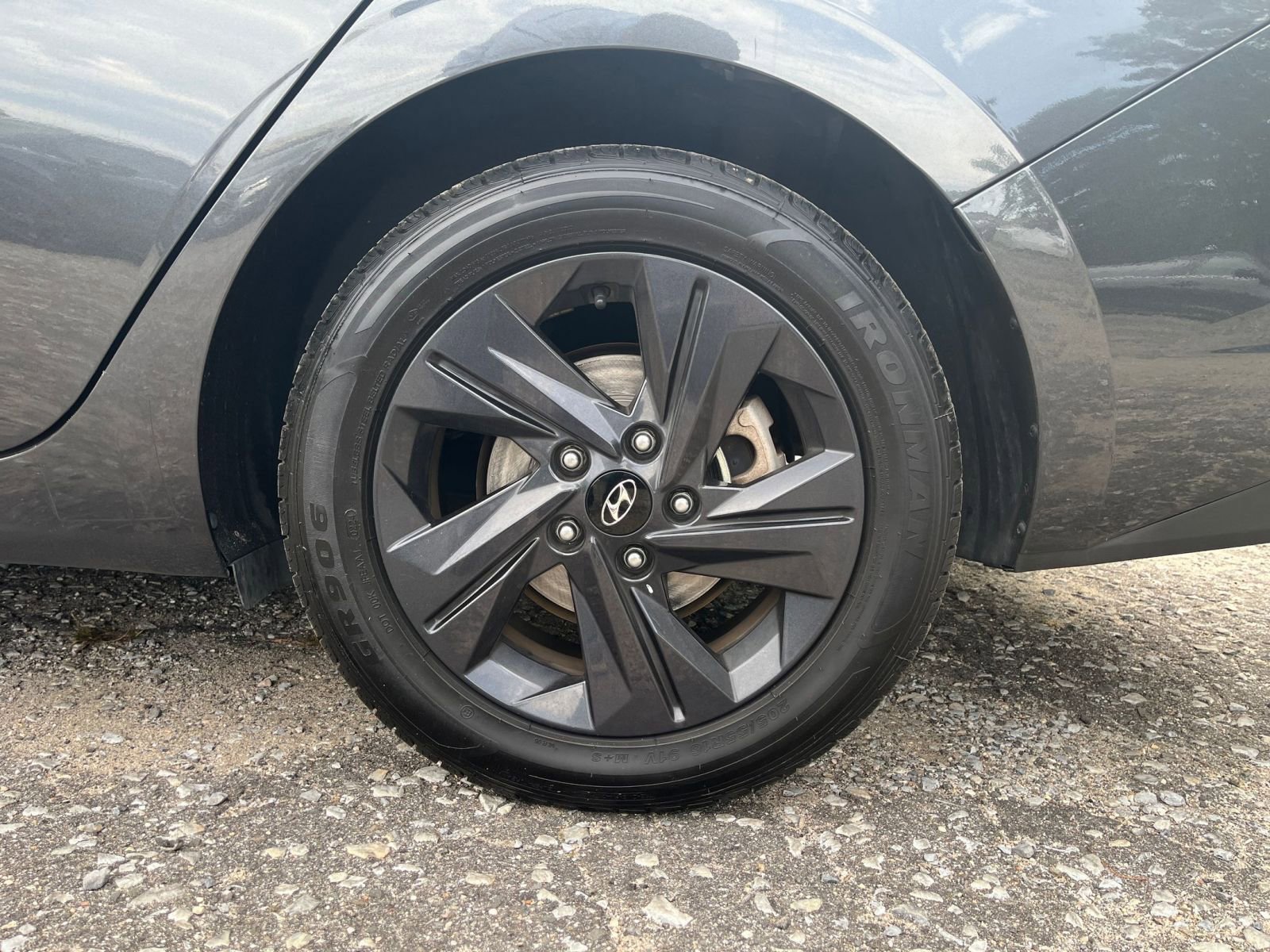 Thumbnail: 2023 Hyundai Elantra - 12