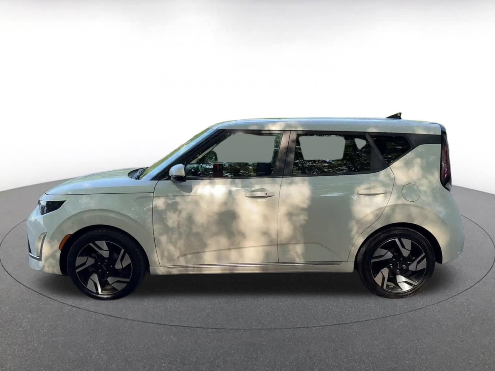 Thumbnail: 2023 Kia Soul - 8